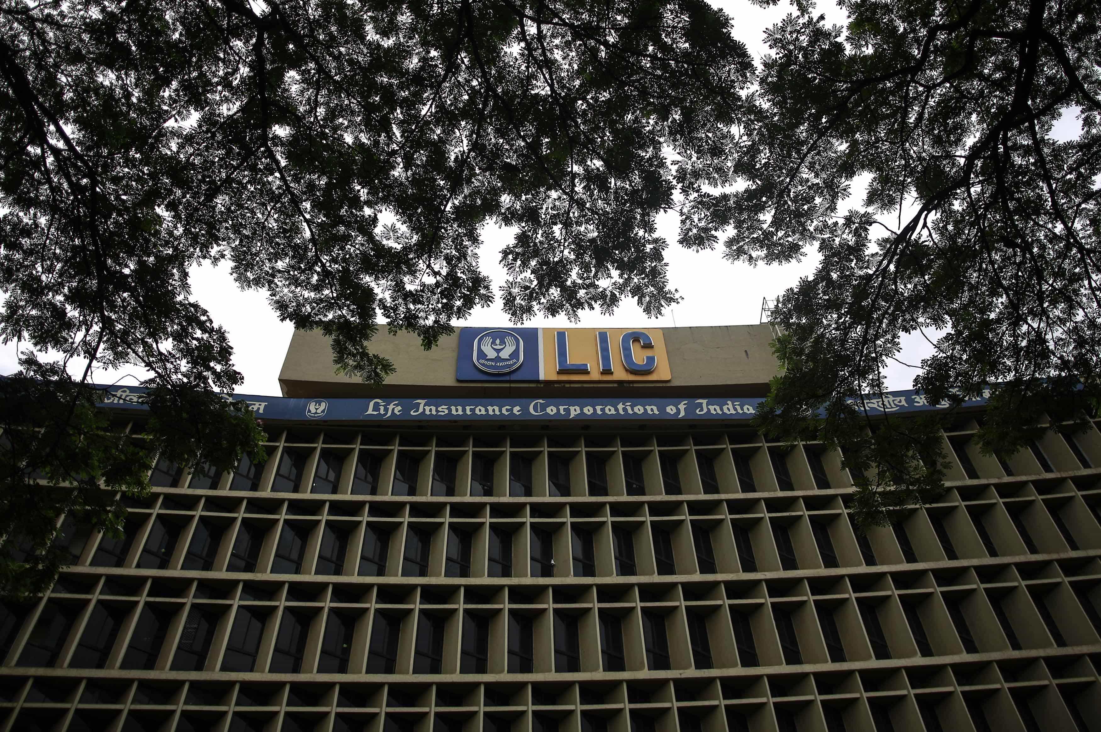 LIC successfully finishes 51% acquisition in IDBI Bank