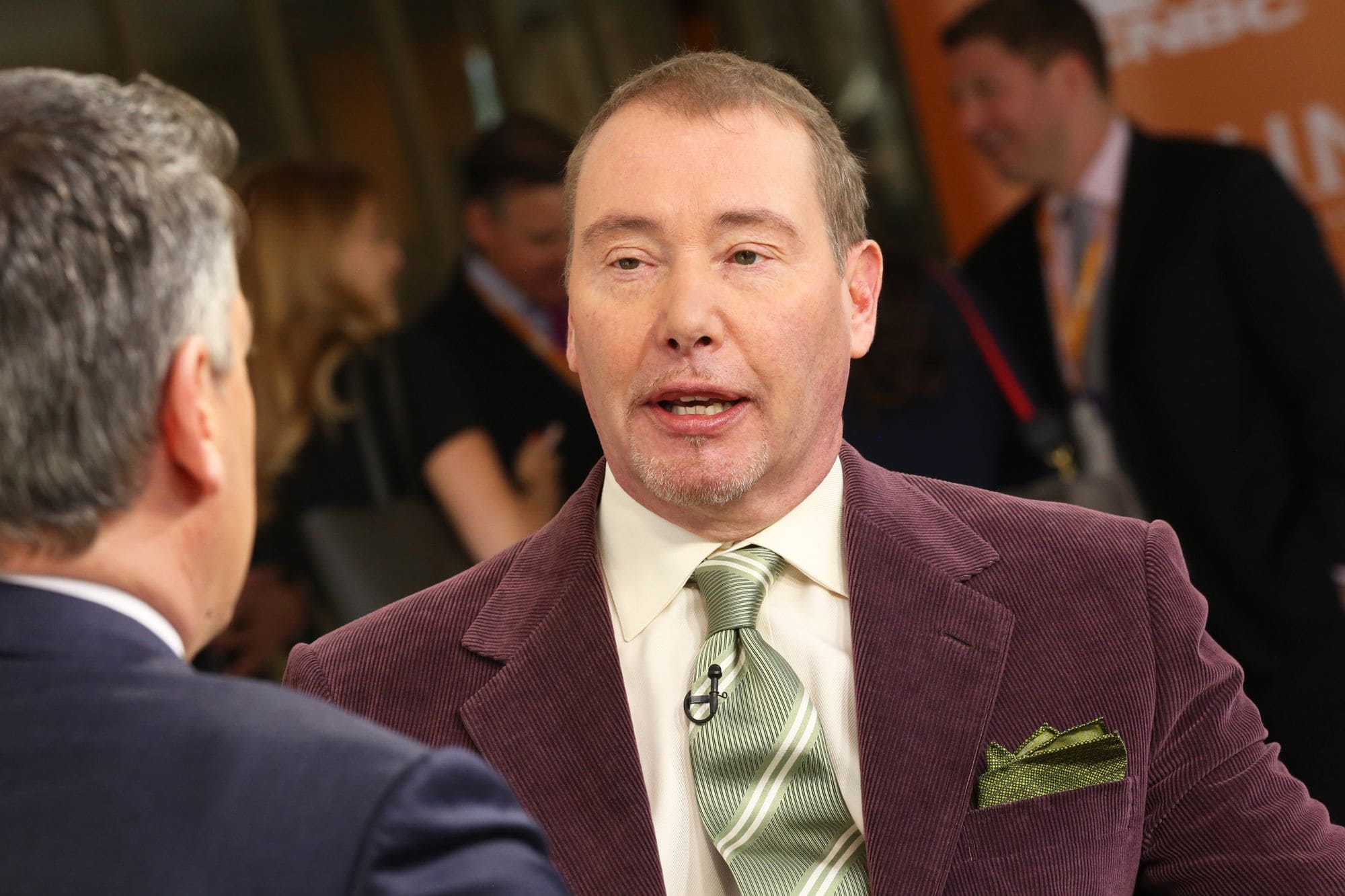 Economy shows more signals of recession says Bond King Jeffrey Gundlach